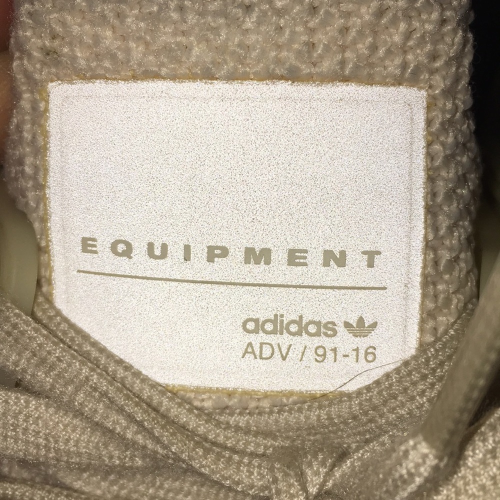Cream light reflective adidas